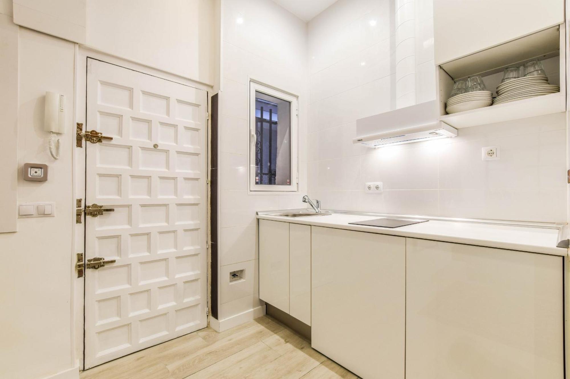 Acogedor Apartamento En Anton Martin Madrid Eksteriør billede
